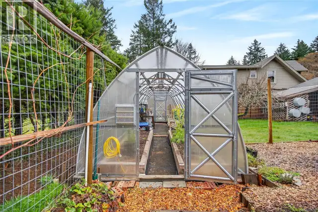 1516 Balsam Ave Comox, British Columbia in Houses for Sale in Comox / Courtenay / Cumberland - Image 28