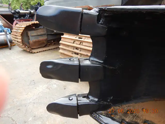 ESCO EXTREME DUTY 350-500 RIPPING-TRENCHING SHORING  24" &  48" in Heavy Equipment in City of Toronto - Image 16