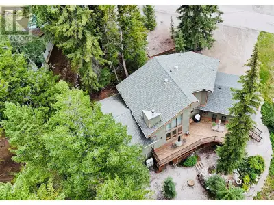 Fairmont Hot Springs Home with Vaulted Ceilings & Suite Potential Set on a spacious lot surrounded b...