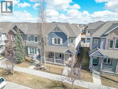 WOW! A REAL STANDOUT! NO CONDO FEES! immaculate FULLY FINISHED 2 Storey END UNIT! Total of 1967 sq.f...