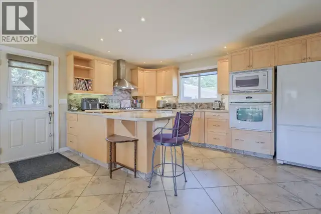709 BARTLETT Drive Penticton, British Columbia in Houses for Sale in Penticton - Image 18