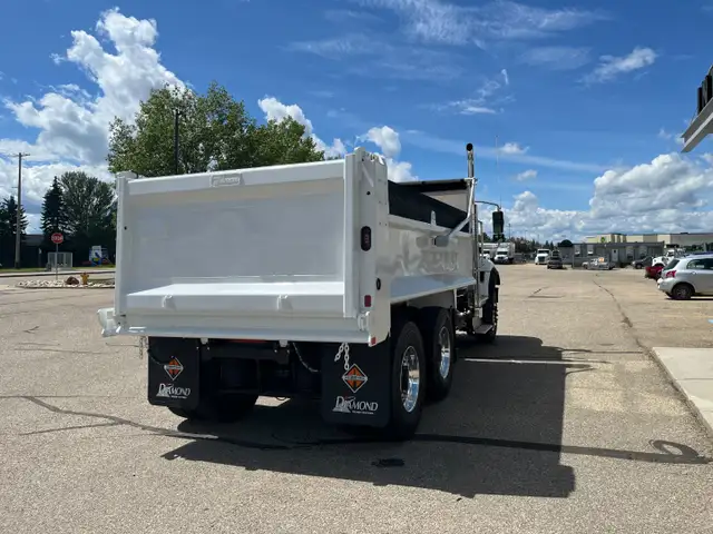 New 2026 International HV gravel truck, Cummins L9 370HP, AUTO!! in Heavy Trucks in Saskatoon - Image 7