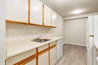 Amenities: Heat & Water Included • In-suite Laundry • Air Conditioning Suite & Building: Spacious on... (image 6)