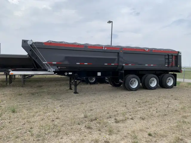 2026 NEUSTAR Tridem End Dump Trailer in Heavy Trucks in Regina - Image 3