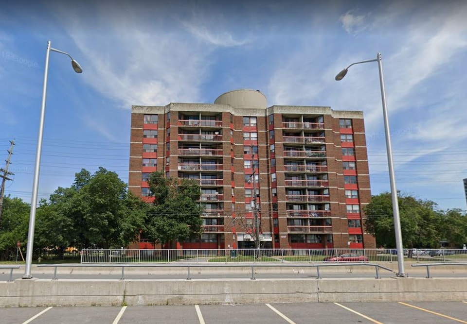 Golden Equity Properties at 1917/1919 St Laurent Long Term Rentals