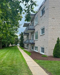 ALL INCLUSIVE - Erb Court Apt - 1BR in Waterloo 2