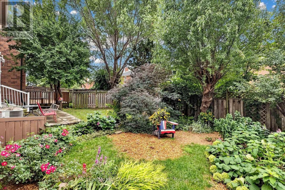 1380 Hazel Mccleary Drive Oakville (CV Clearview), Ontario, photo 35 of 40