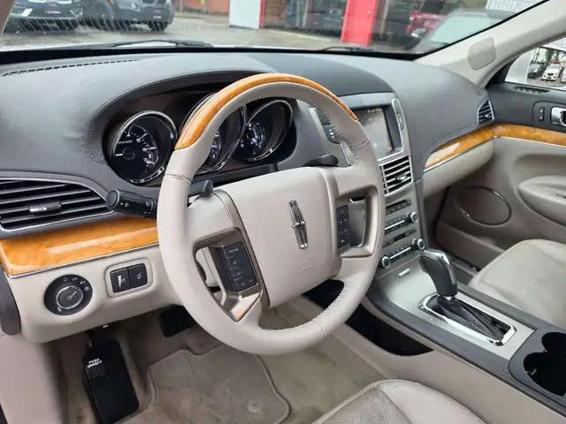 2012 Lincoln MKT 7 Passanger AWD5687956519426662413