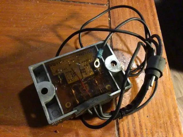 NOS 1991 Harley-Davidson Sportster XL883 XL1200 Regulator in Motorcycle Parts & Accessories in City of Montréal - Image 4