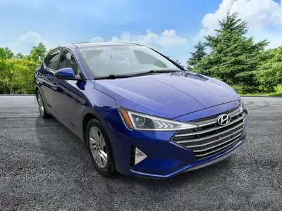 2020 HYUNDAI Elantra 2020 Hyundai Elantra | Auto | Camera | $80 par semaines | Mags | Sieges Chauffa...