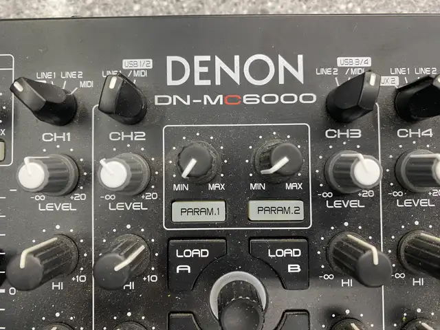 Denon DN-MC6000 DJ Controller in Performance & DJ Equipment in City of Toronto - Image 3
