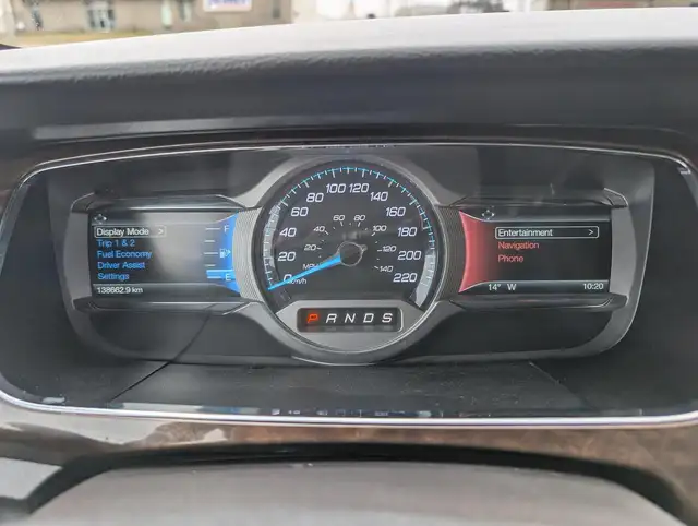 2018 Ford Taurus Limited | Blind Spot Monitoring | Cooled Seats in Cars & Trucks in Winnipeg - Image 15