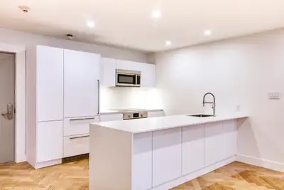 Westmount Park, Bosch Appliances, Chef Kitchen - ID 2813