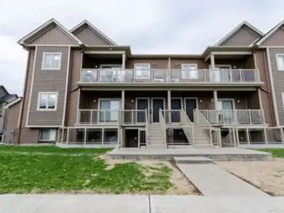 Welcome to this bright and comfortable 2-bedroom, 1-bathroom apartment located in Riverside South, o...