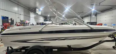 Welcome to Tru-North Yamaha RV & Marine The 2008 Glastron GT 205 is a 20-foot, 8-inch (6.3 m) bowrid...