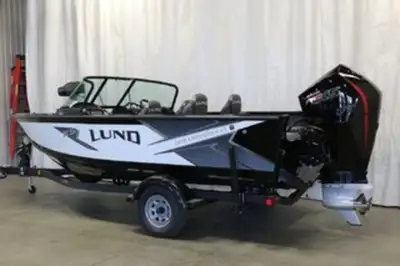 Bay Marine Sales 2025 Lund 1875 Crossover, Black deck/bottom White freeboard, 150 Mercury, Hydr stee...