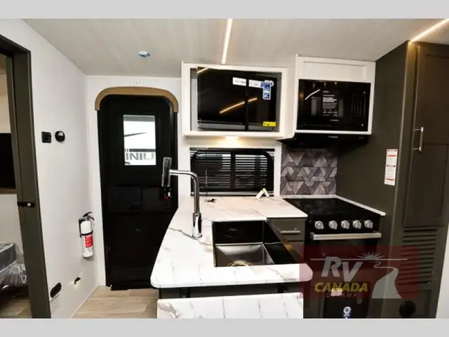 2025 Keystone RV Bullet Crossfire 2290BH in Travel Trailers & Campers in Ottawa - Image 12