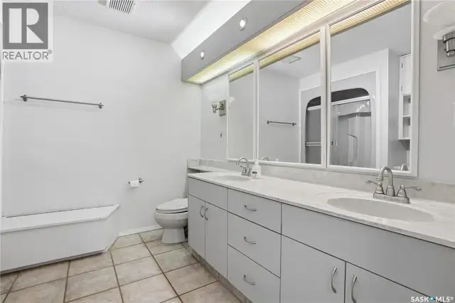 10 Meadow BAY Lumsden, Saskatchewan in Houses for Sale in Regina - Image 27