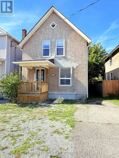 Welcome to 4577 Victoria Avenue, Niagara Falls - an impeccably updated 3+1bedroom, 3 full-bath detac...