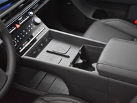 Intelligent AWD constantly monitors road conditions and redistributes torque to optimize traction an... (image 7)