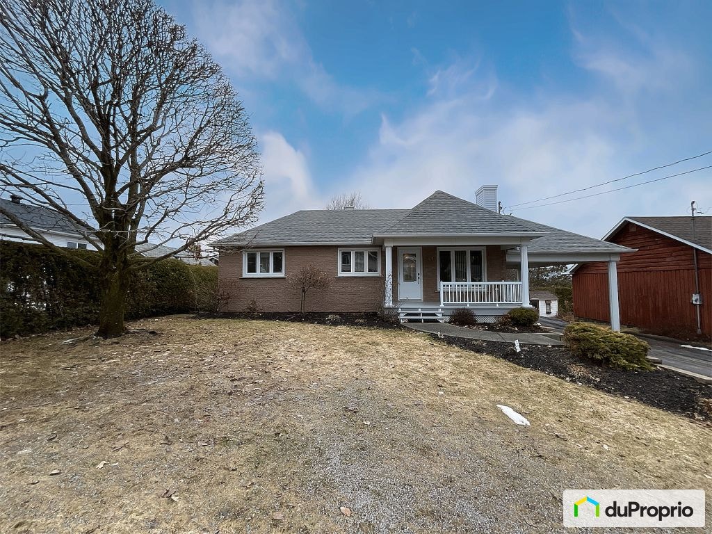 $419,000 - Bungalow for sale in Sherbrooke (Mont-Bellevue) — photo 1