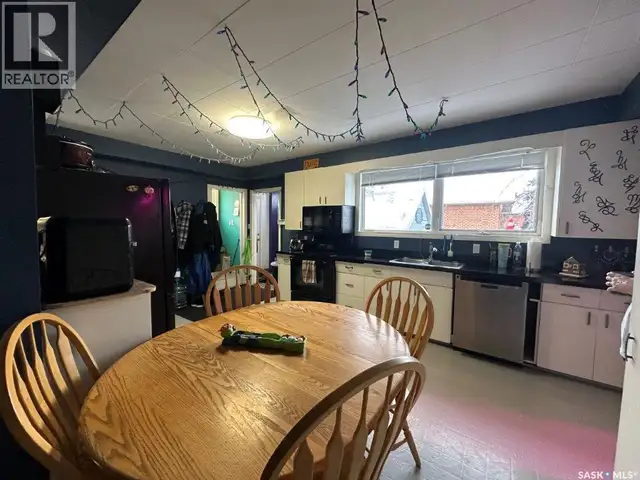 113 4th AVENUE E Kindersley, Saskatchewan in Houses for Sale in Saskatoon - Image 11