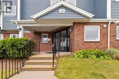 Welcome to your private oasis at 202-40 Chelton Woods in Stratford Place! This impeccably maintained...