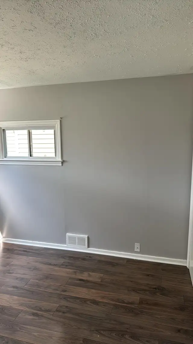 2-Bed Single Family Home in Sault Ste. Marie | In-Unit Laundry & in Long Term Rentals in Sault Ste. Marie - Image 13