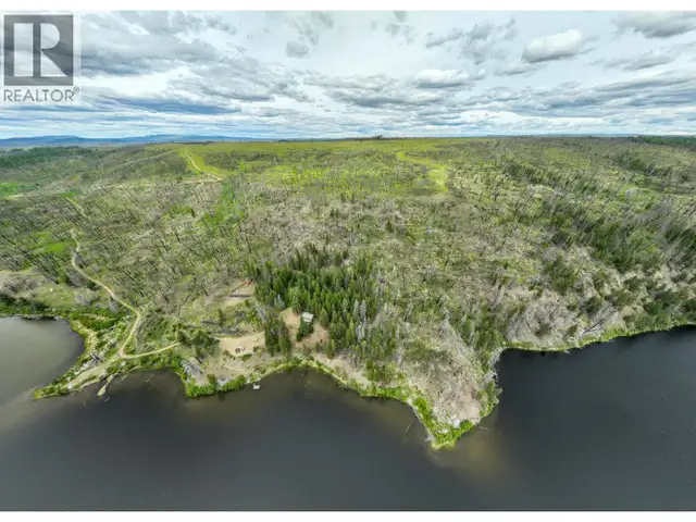 6425 BOULE YOUNG LAKE ROAD 70 Mile House, British Columbia in Houses for Sale in Kamloops - Image 28