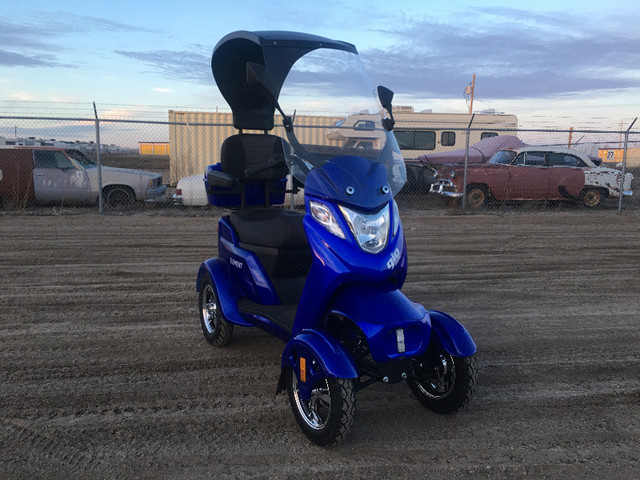 BRAND NEW GIO ELEMENT MOBILITY SCOOTER / LONG RANGE SCOOTER in Other in Winnipeg - Image 2