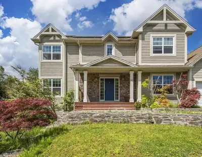 Gorgeous family home in sought after area of Hammonds Plains! Over 3400 sq ft of living space filled...