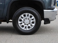2020 Chevrolet Silverado 3500HD LT Crew Cab Long Box 4WD Built for serious capability and long-lasti... (image 8)