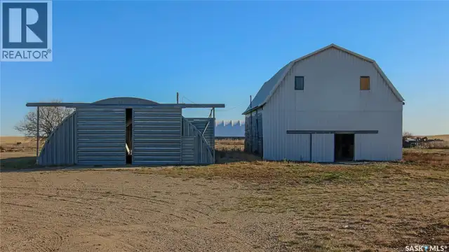 "Hamilton House Acreage"12.56 acres "more or less" Last Mountain in Houses for Sale in Regina - Image 31