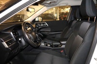 This Mitsubishi Outlander Plug-In Hybrid has a powerful Gas/Electric I-4 2.4 L/144 engine powering t... (image 8)