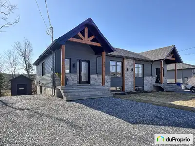 Magnifique jumelé rez-de-jardin avec superbe vue - Construction 2019 Superbe jumelé situé dans un se...