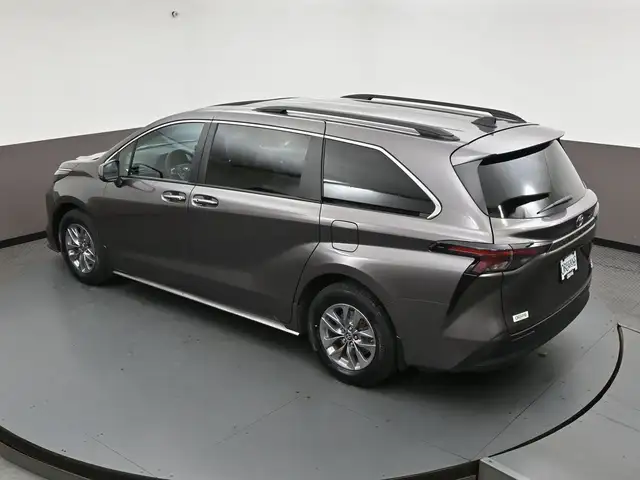 2024 Toyota Sienna XLE in Cars & Trucks in Dartmouth - Image 50