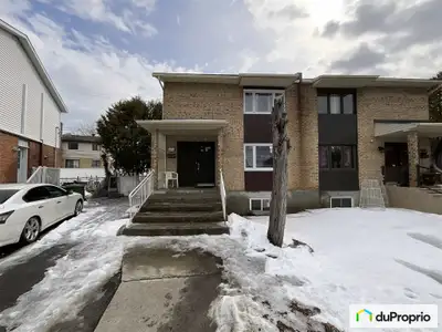 Une maison spacieuse, moderne et remarquablement bien entretenue Découvrez cette superbe propriété à...
