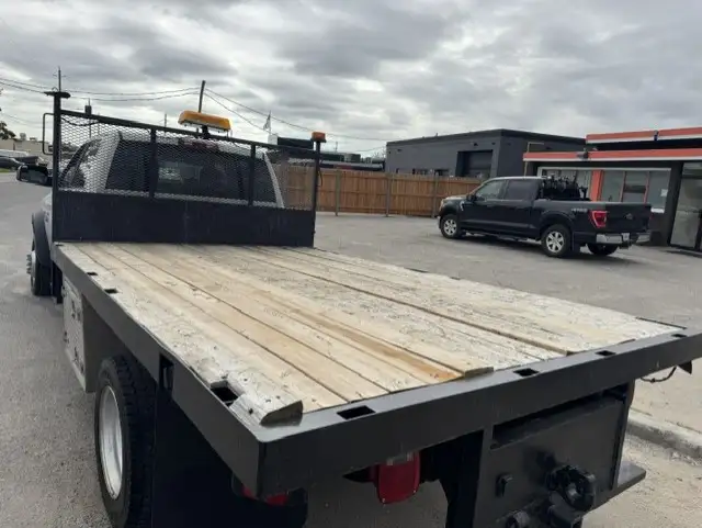 2013 Ram 5500 SLT 4WD 6.7L CUMMINS DIESEL-12' FLAT DECK-CREW CAB in Cars & Trucks in City of Toronto - Image 12