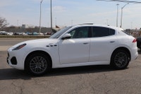 ACCIDENT FREE CLEAN CARFAX Discover the 2023 Maserati GRECALE GT AWD—a masterpiece of opulence and p... (image 2)