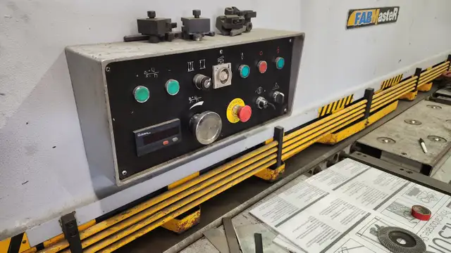 Hydraulic Swing Beam Shear64840220069377122