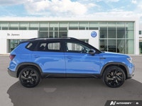 * 4MOTION All-Wheel Drive (AWD) * Unique 19-inch Plus black alloy wheels * 8-inch touchscreen with w... (image 5)