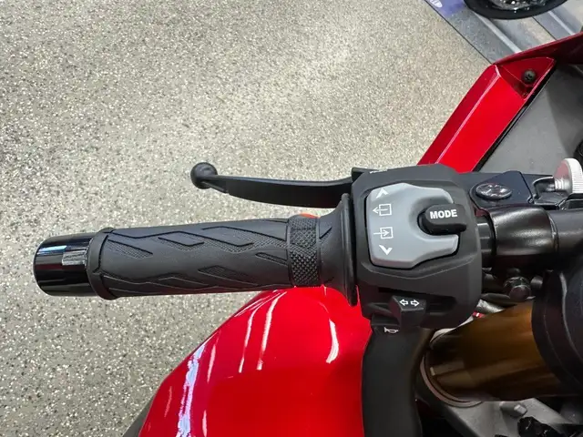 2025 Suzuki GSX-R1000RM5 Sport - V6595 - -No Payments for 1 Year in Sport Bikes in Markham / York Region - Image 15