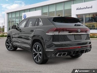 The 2026 Volkswagen Atlas Cross Sport Execline combines bold coupe-inspired styling with premium com... (image 4)