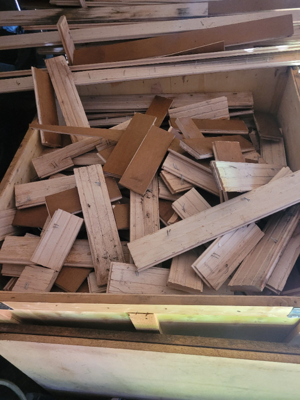 2 crates of reql maple hardwood plank flooring (used) in Floors & Walls in Belleville