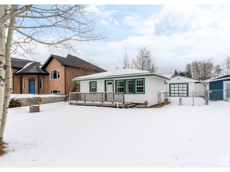 4611 47a Ave Rural Lac Ste. Anne County, Alberta Houses for Sale St