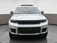 THIRD ROW SEATING | LEATHER INTERIOR Kijiji Engine: V6 Cylinder Engine 3.6L L/100Km City: 13.0 L/100... (image 2)