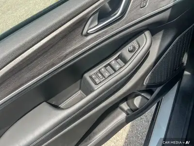 2023 Jeep Grand Cherokee 4xe Navigation | Pano Roof | Rear Seat, View more