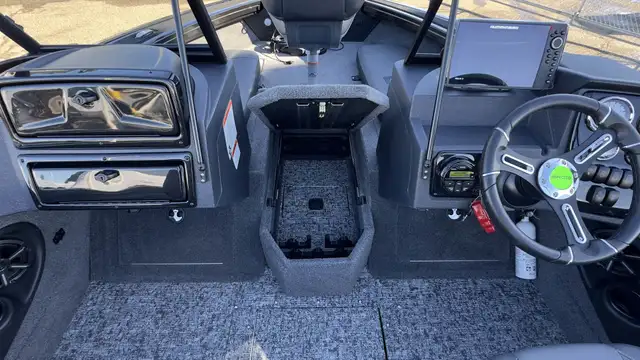2025 TRACKER Targa V19 Combo TE Aluminum Fishing Boat in Powerboats & Motorboats in Vernon - Image 28