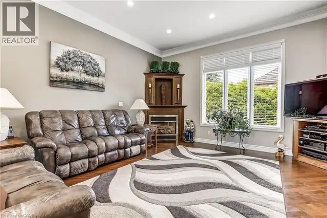 139 MANNHEIM Crescent Mannheim, Ontario in Houses for Sale in Kitchener / Waterloo - Image 12
