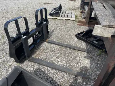 2026 HORST 5500 POUND PALLET FORK STOCK # A119374 HLA ATTACHMENTS PART # HD55BO500 5500 POUND 48 INC...